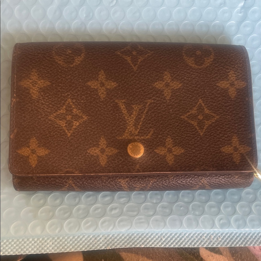 Louis Vuitton Brown Monogram Clutch